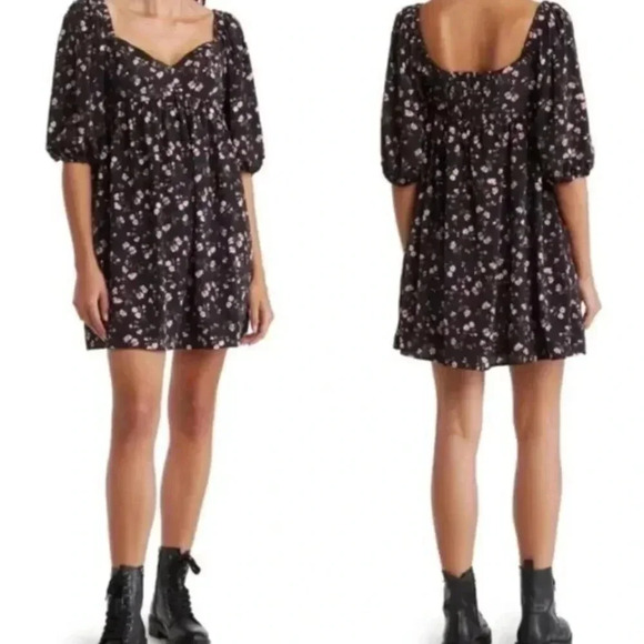 Wayf Dresses & Skirts - WAYF Floral Tiered Long Sleeve Black Pink Puff Sleeve Mini Dress Worn Once!